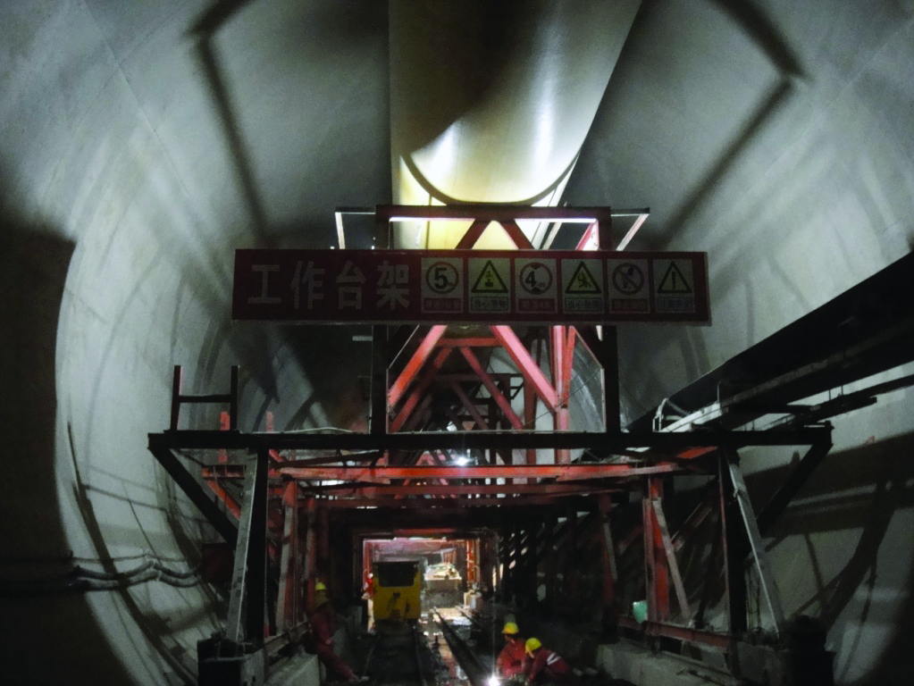 Continuous Concrete Lining behind a TBM